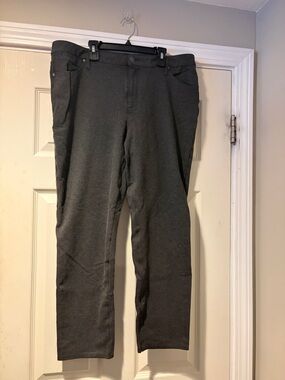 Chico's Straight Leg Ponte Pants in Dark Gray 14